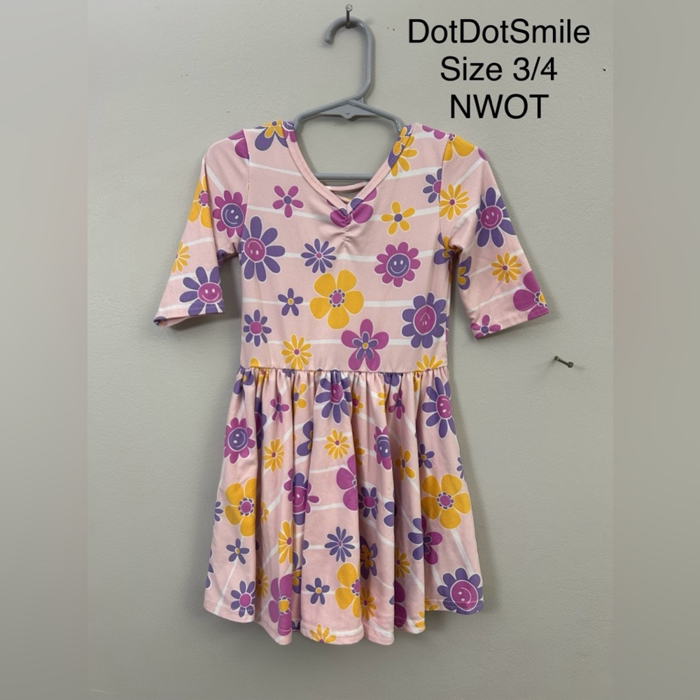 Dot Dot Smile dress - size 3/4